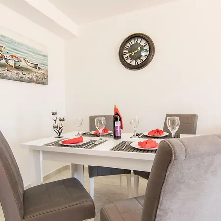 Lidija 2 Apartamento